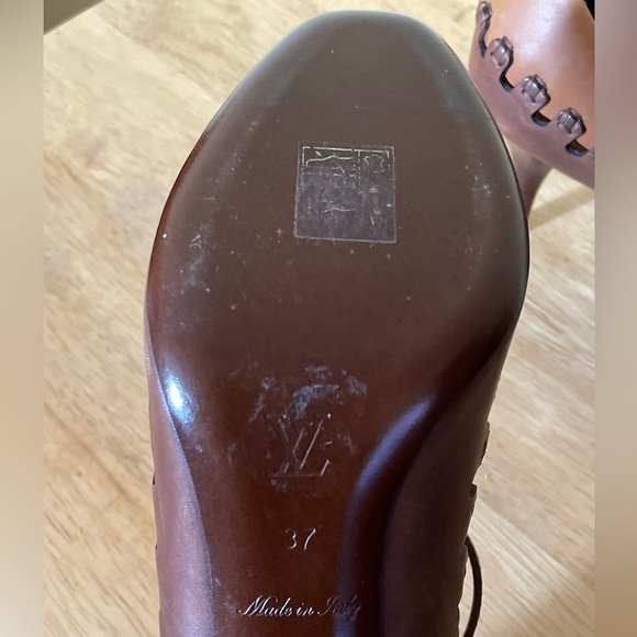 Louis Vuitton Gorgeous Brown (Once-Worn) Heels! - Picture 5 of 7